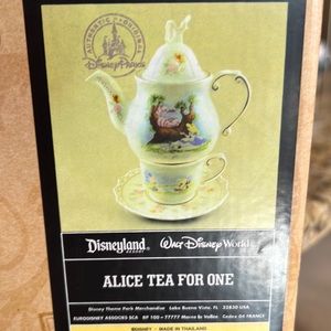 Disney Alice Tea for One - Retired